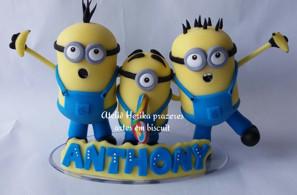 topo de bolo Minions